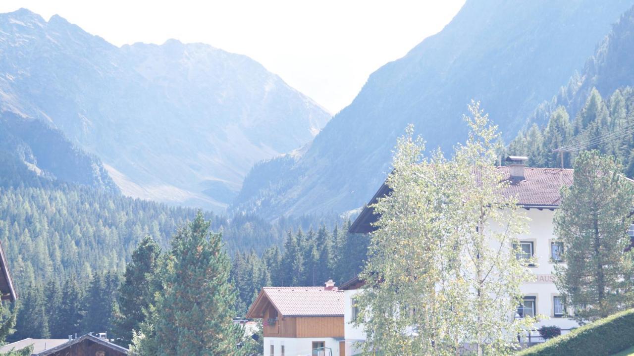 Pension Alpenrose Sankt Sigmund im Sellrain ภายนอก รูปภาพ